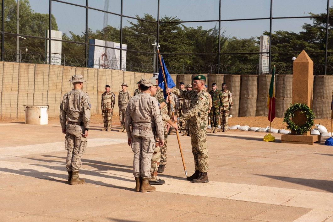 MISSION FORCE COMMANDER