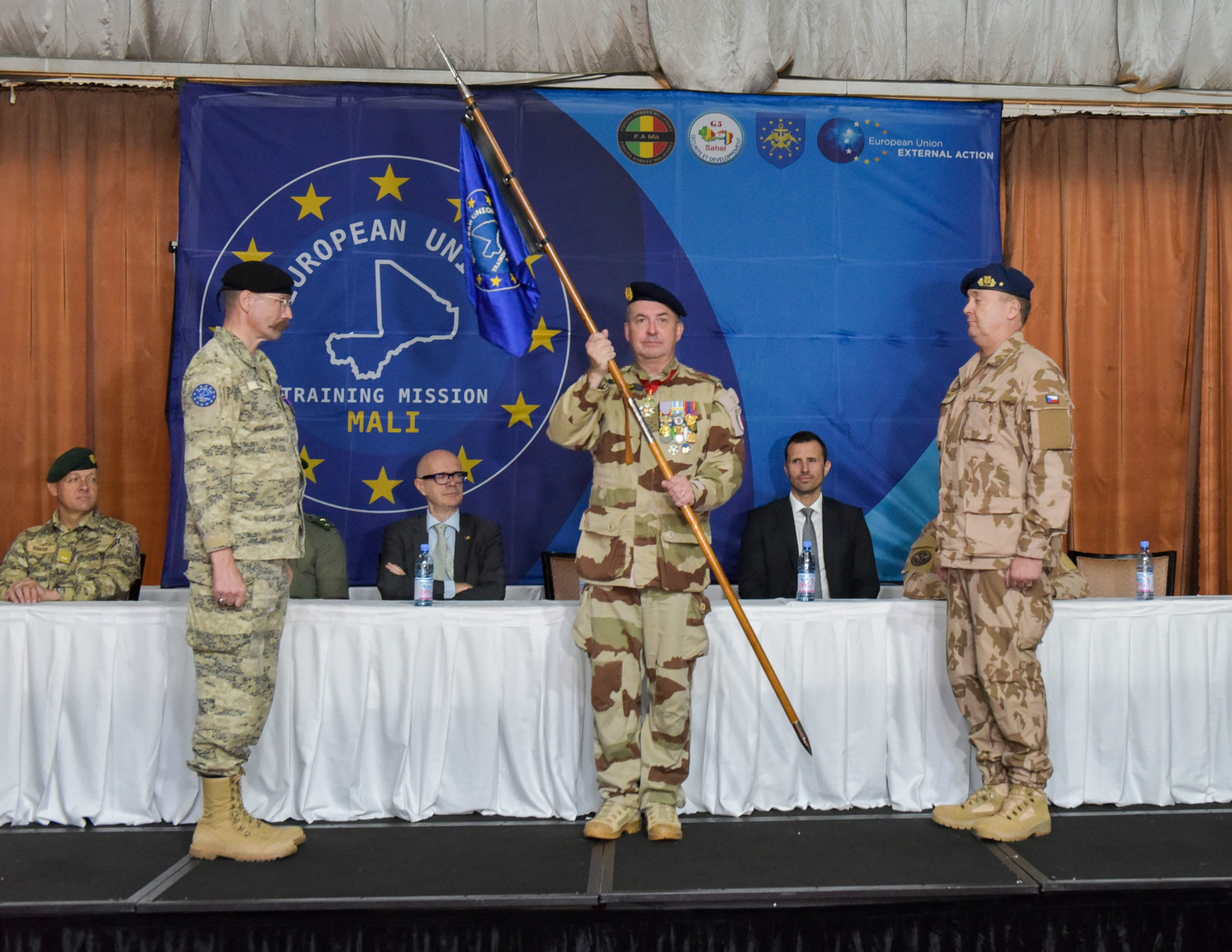 CHANGE OF COMMAND AT THE EUROPEAN TRAINING MISSION IN MALI